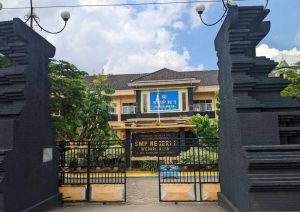 MPLS-SMPN-1-Wedarijaksa-Siswa-Dikenalkan-Kurikulum-Merdeka-Belajar-dan-Bahaya-Narkoba.jpg MPLS SMPN 1 Wedarijaksa, Siswa Dikenalkan Kurikulum Merdeka Belajar dan Bahaya Narkoba - Info Seputar Pati