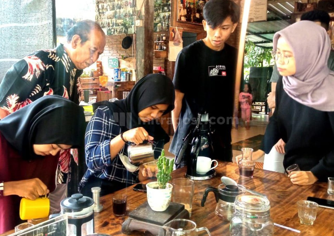 Pelatihan-coffee-shop.jpg
