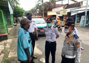 Waspada-Juru-Parkir-Liar-Dishub-Pati-Amankan-11-Oknum-di-Area-Pati-Kota.jpg Waspada Juru Parkir Liar, Dishub Pati Amankan 11 Oknum di Area Pati Kota - Info Seputar Pati