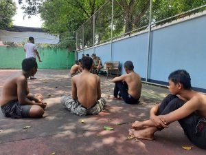 Satpol PP Pati Amankan 5 Anak Punk - Info Seputar Pati