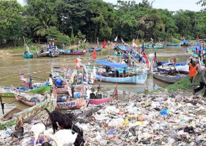 Kurangi Volume Sampah Tepi Sungai, Pemkab Pati Gencarkan Sosialisasi - Info Seputar Pati