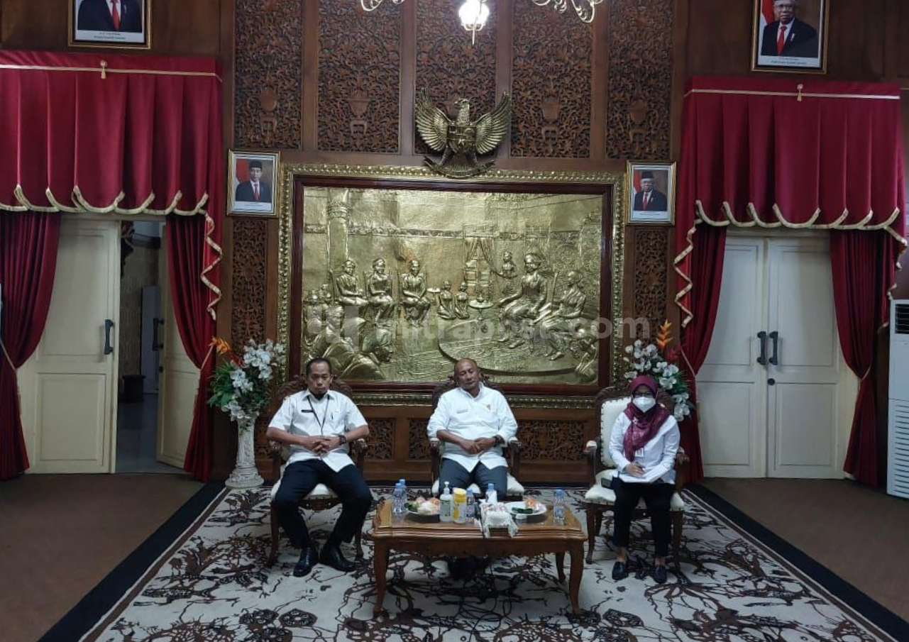 ngantor-pertama.png