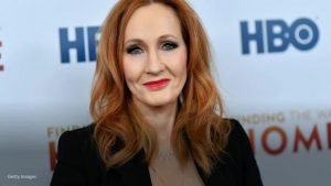 JK Rowling Tulis Buku Baru The Ink Black Heart, Cerita Tentang Transfobia - Info Seputar Pati