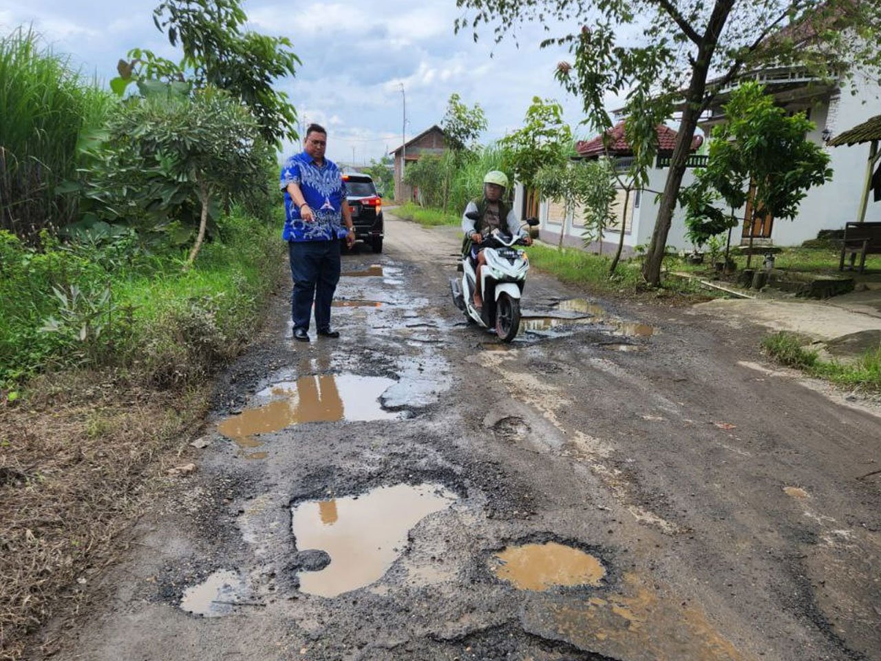 Jalan Sokokulon Rusak Parah, Wakil Ketua I DPRD Pati: Saya Sudah Telepon PUPR Jalan Sokokulon Rusak Parah, Wakil Ketua I DPRD Pati: Saya Sudah Telepon PUPR