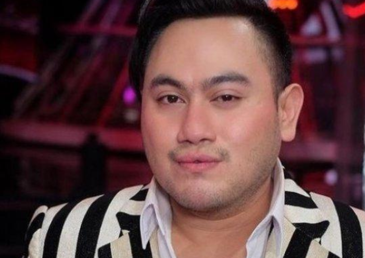 Nassar Dilarikan ke Rumah Sakit, Anak dan Mantan Istri Datang Menjenguk