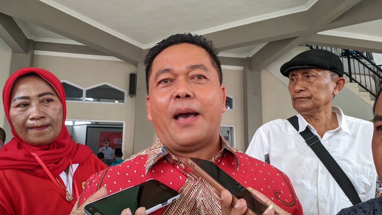 Ali-Badrudin -dprd-pati honor bpd pati