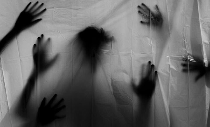 Ini Dia Cara Memanggil dan Melihat Makhluk Halus Ini Dia Cara Memanggil dan Melihat Makhluk Halus