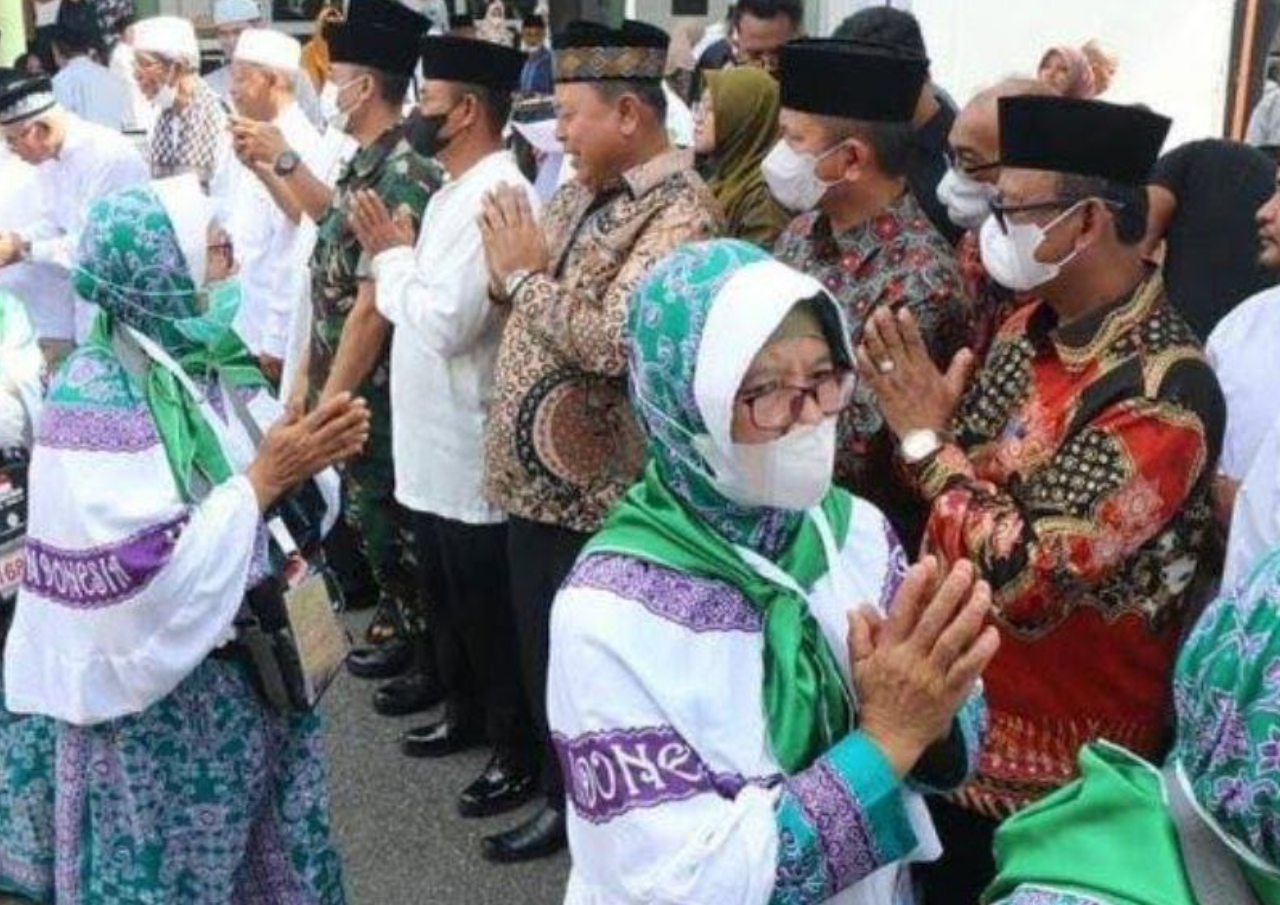 49 Jemaah Haji Belum Pulang ke Pati