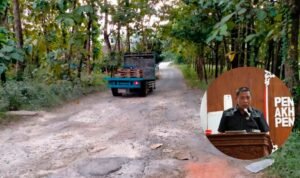 Foto: Ilustrasi jalan rusak di Pati (Sumber: infoseputarpati)