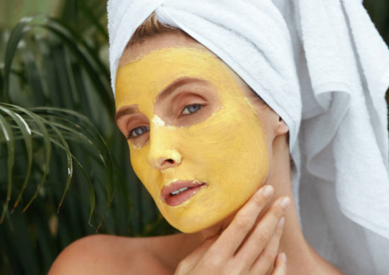 Perawatan Wajah-Badan dengan Masker Kunyit