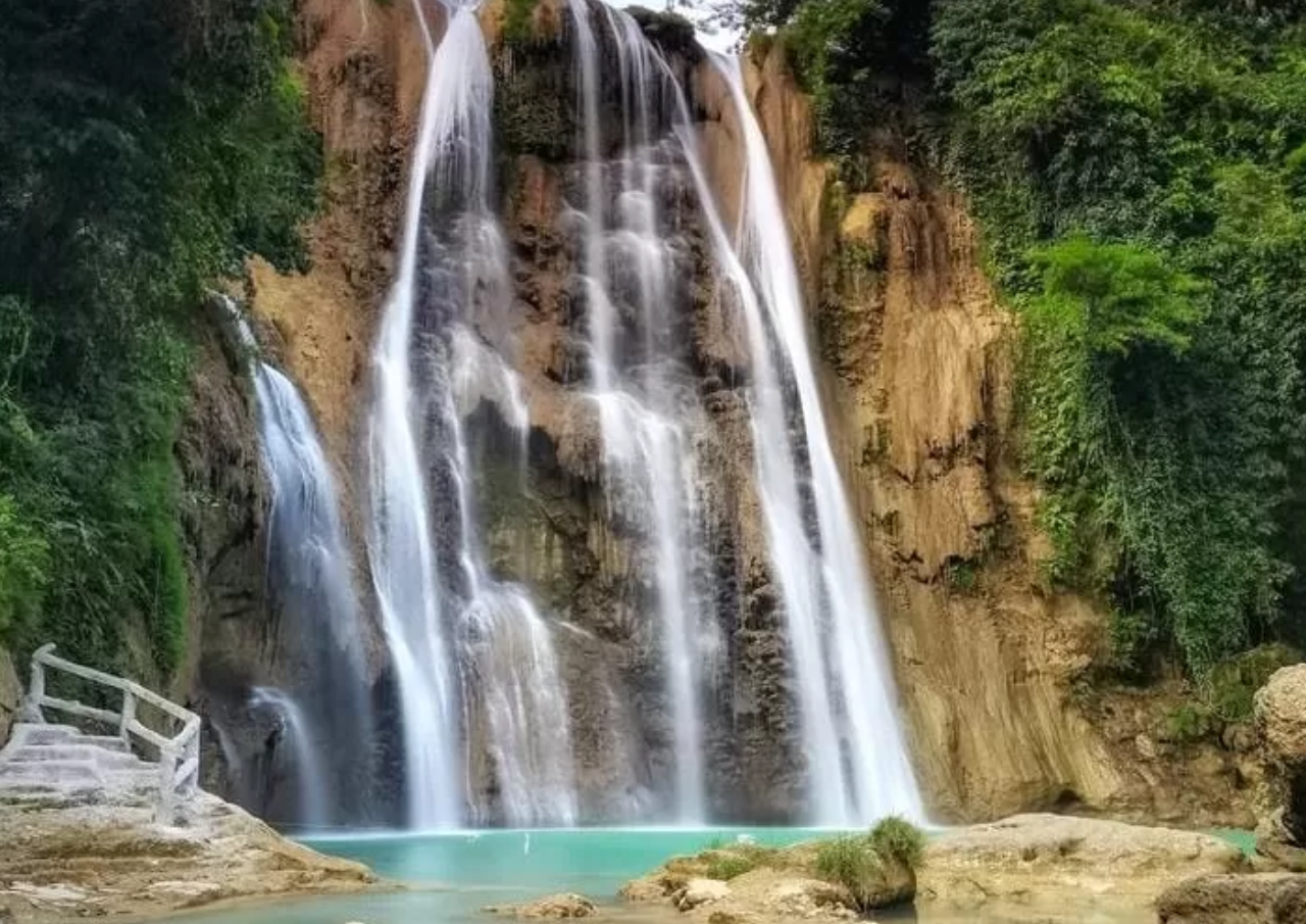 Daftar Air Terjun Terindah di Indonesia