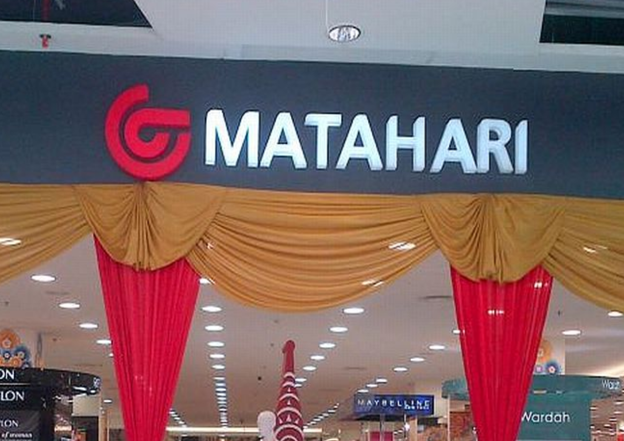 Sepi Pengunjung, Matahari Tutup Gerainya
