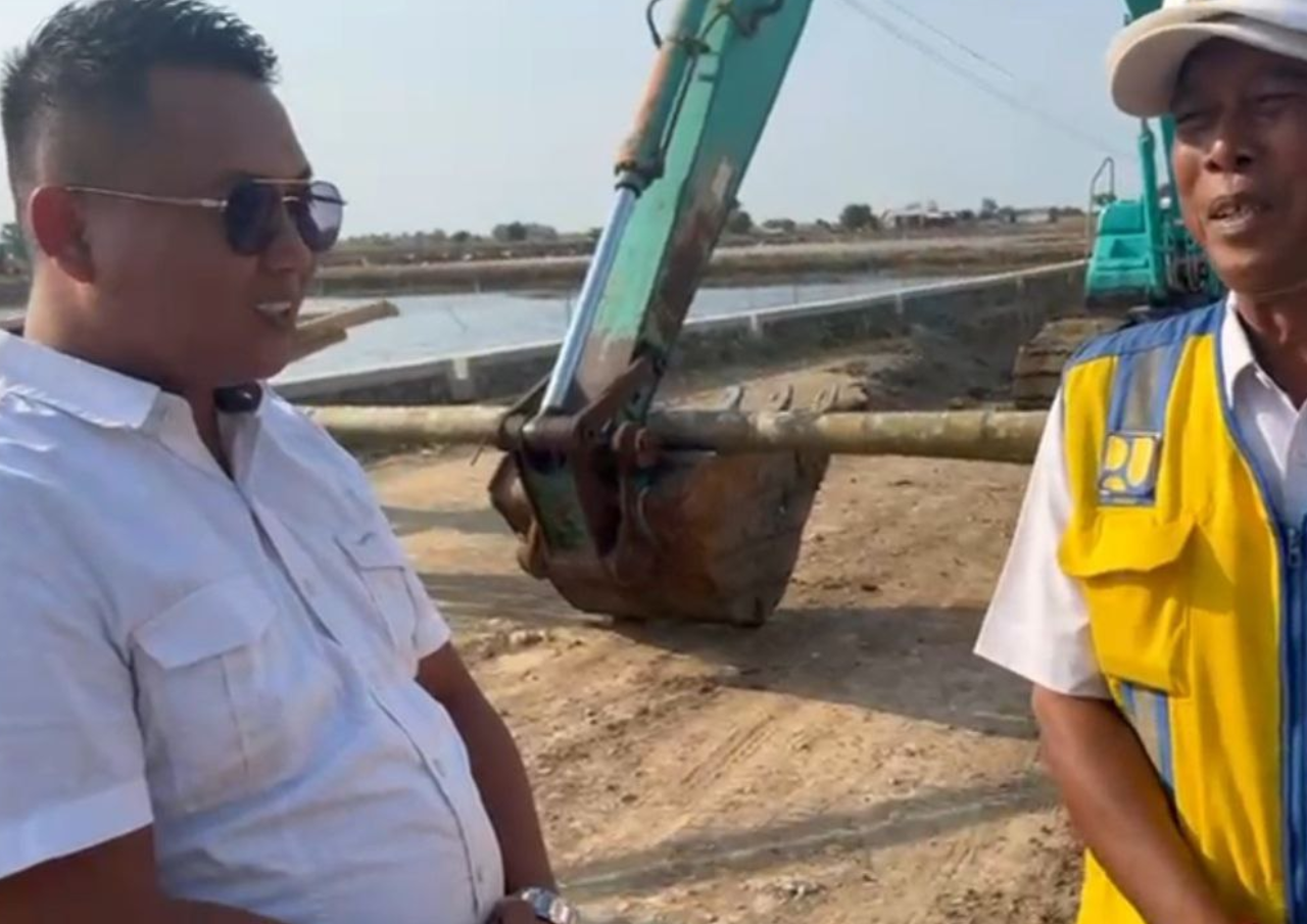 DPRD Pati Tinjau Perbaikan Jalan Menuju Pulau Seprapat yang Retak dan Amblas