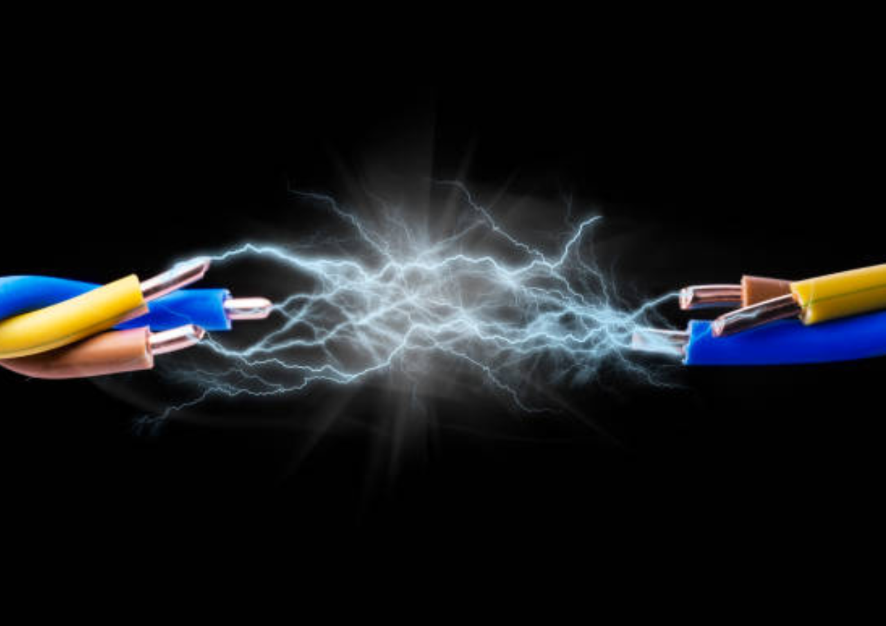 Disebut Tewas setelah Tersetrum Listrik, Kuli Bangunan di Semarang Ternyata Masih Hidup