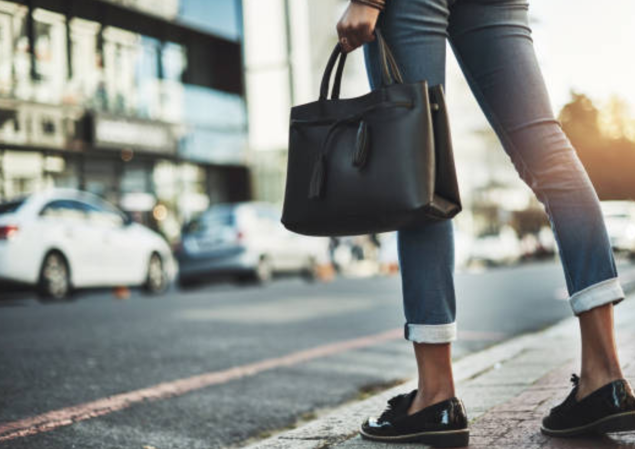 Barang yang Harus Ada pada Tas Wanita