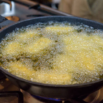 Tips Sehat Menggoreng Makanan dengan Minyak Goreng Tips Sehat Menggoreng Makanan dengan Minyak Goreng - Info Seputar Pati