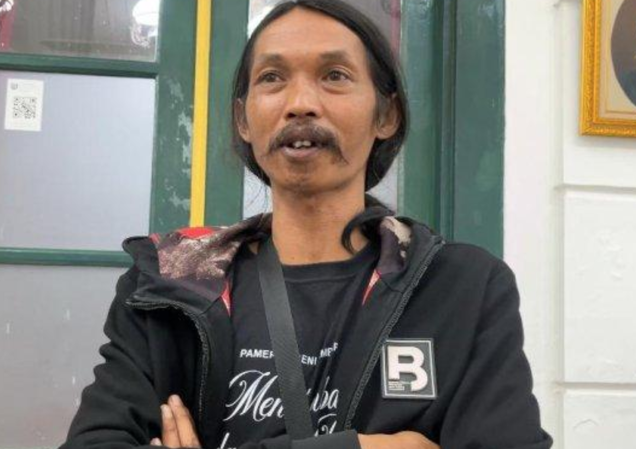 Kunci Seniman Patung Biawak Wonosobo Mirip, Beli dan Pelihara Hewannya