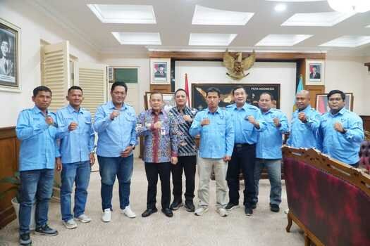 kunjungan dari Pengurus Persatuan Sepak Bola Seluruh Indonesia (PSSI) Kabupaten Pati /diskominfo pati kunjungan dari Pengurus Persatuan Sepak Bola Seluruh Indonesia (PSSI) Kabupaten Pati /diskominfo pati