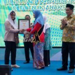 Hari Batik Nasional, 27 Ribu Siswa Pecahkan Rekor Muri Membatik Serentak/jatengprov
