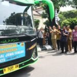 Pelepasan-Transmigrasi3 Sebanyak 19 KK Asal Jateng Jadi Transmigran di Maluku Utara hingga Sulsel - Info Seputar Pati