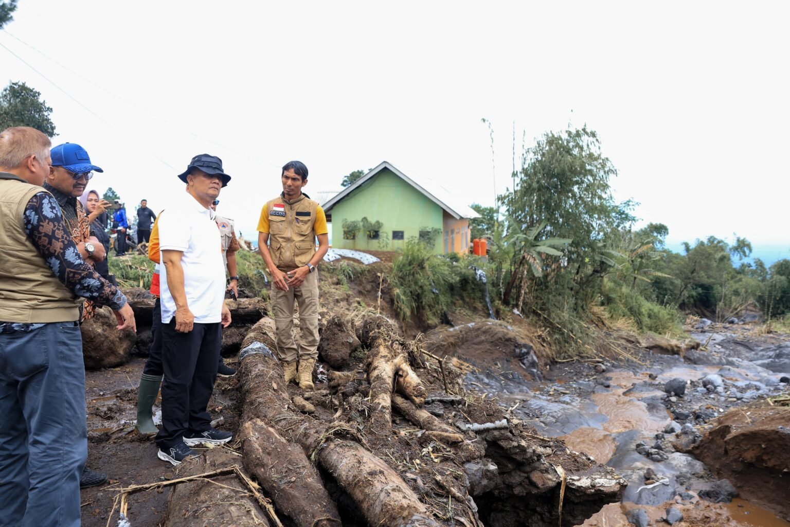 Gubernur Jateng Minta Penanganan Bencana di Pemalang Dilakukan Komprehensif/jatengprov Gubernur Jateng Minta Penanganan Bencana di Pemalang Dilakukan Komprehensif/jatengprov