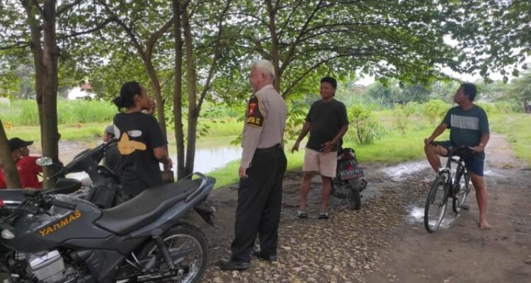 Bocah Jatuh dan Hanyut di Sungai Tulungagung/polres tulungagung