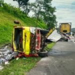 Kecelakaan Beruntun Terjadi di Jalan Tol Ungaran Timur, Satu Meninggal Dunia/Polres Semarang Kecelakaan Beruntun Terjadi di Jalan Tol Ungaran Timur, Satu Meninggal Dunia/Polres Semarang