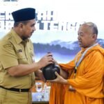 Lakukan Perjalanan Spiritual, Belasan Biksu Thudong Sampai Jateng/jatengprov