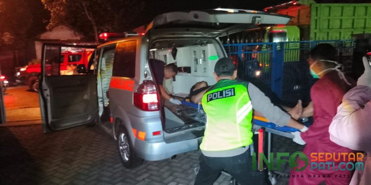 Kecelakaan di Kedungwaru Tulungagung Libatkan Truk dan Mobil Pickup/polres tulungagung
