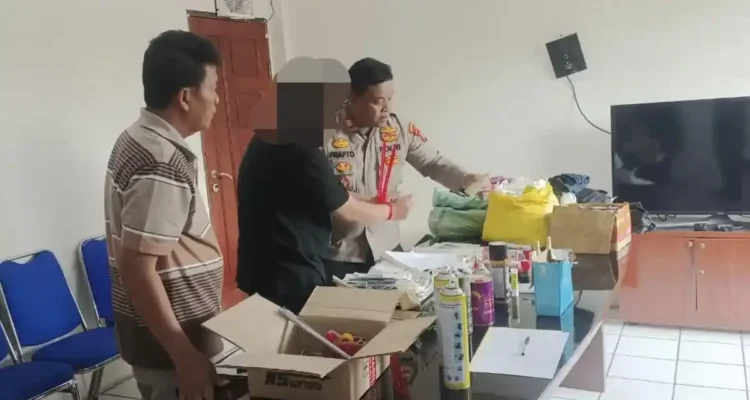 Polisi Grebek Rumah Produksi Uang Palsu di Tangerang Selatan/humas polri