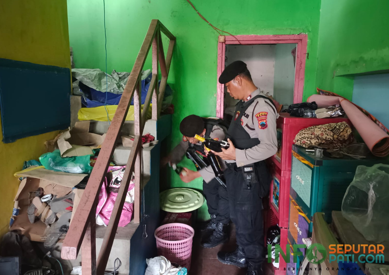 Polisi Sita 42 Botol Miras dari Tiga Warung di Pati/humas polresta Pati
