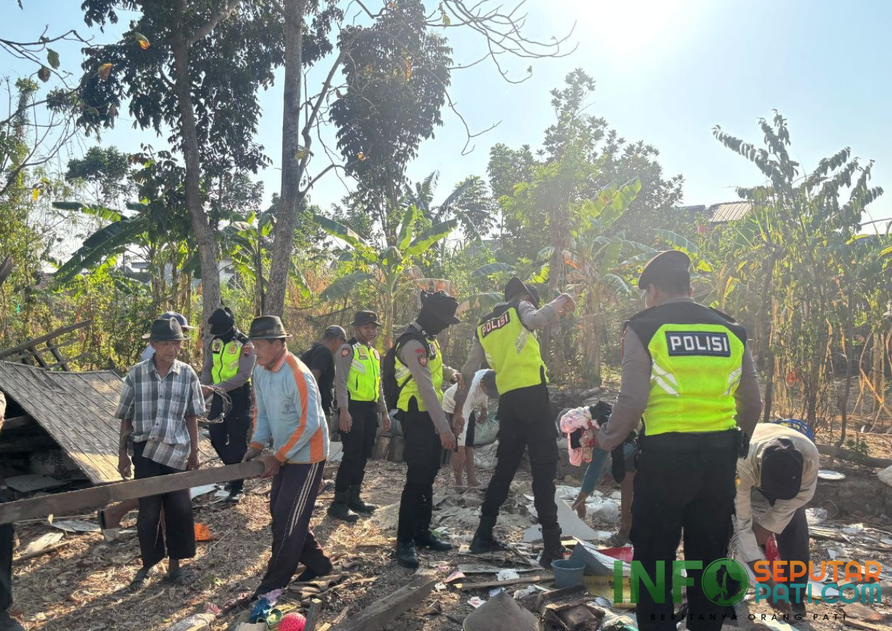 Angin Puting Beliung Porak-Porandakan Rumah di Pucakwangi Pati Saat Cuaca Cerah / humas Polresta Pati