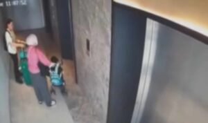 Viral Diduga WNI Siksa Anak di Lift Hotel Malaysia Gegara Rebutan Stroller/tangkap